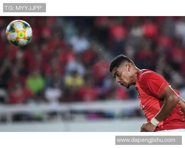 河南嵩山对阵山东泰山蒋光太精彩表现引发球迷热议与期待 河南嵩山对阵山东泰山蒋光太精彩表现引发球迷热议与期待