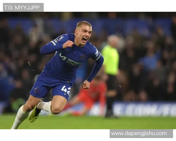 切尔西连续不胜，跌至英超第五名：如何走出困境？